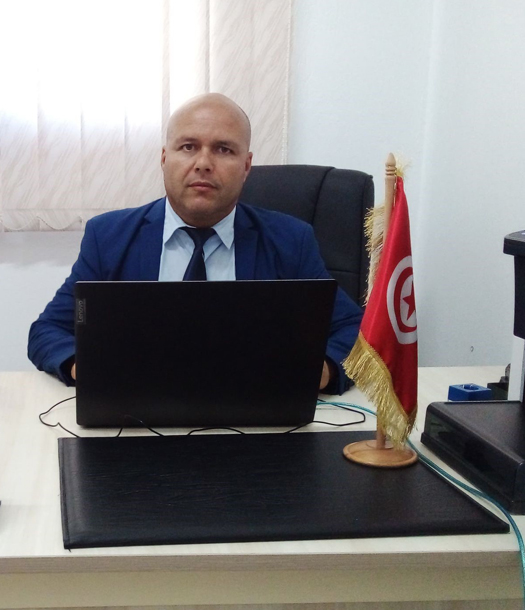 الأستاذ التونسي هادي بن منصور يفوز بجائزة "الكويت-إيفل"