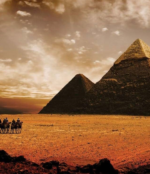 هل المصريون أحفاد كائنات فضائية؟